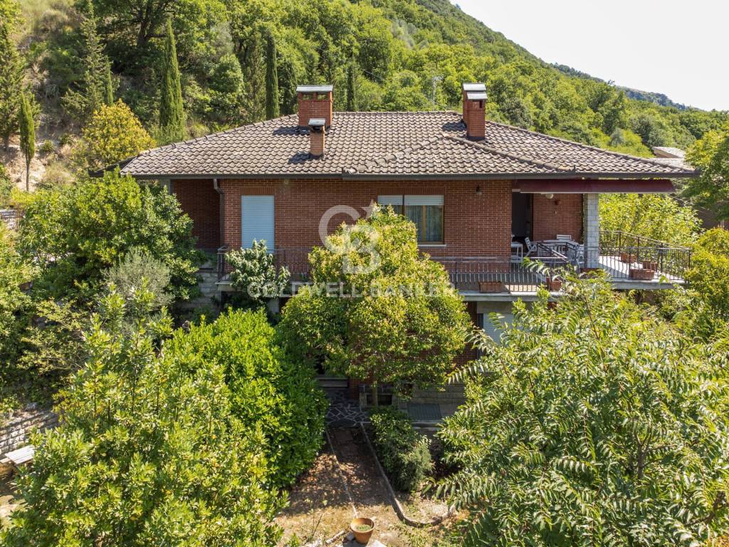 Villa a Gubbio in Via Marcello Cervini, 29 - Foto 2