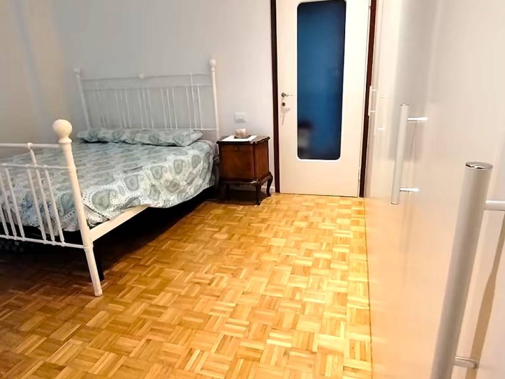 Appartamento a Verona in Via Alessandro Poerio - Foto 4