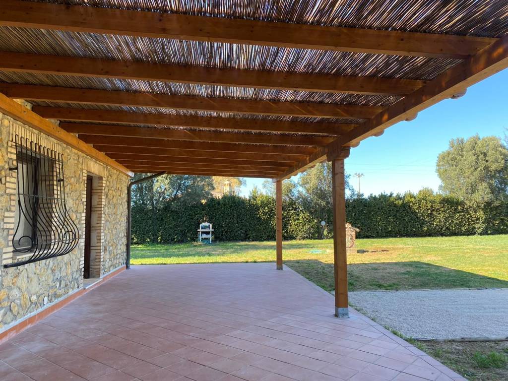 Villa a Montalto di castro in Strada del Tirreno - Foto 4