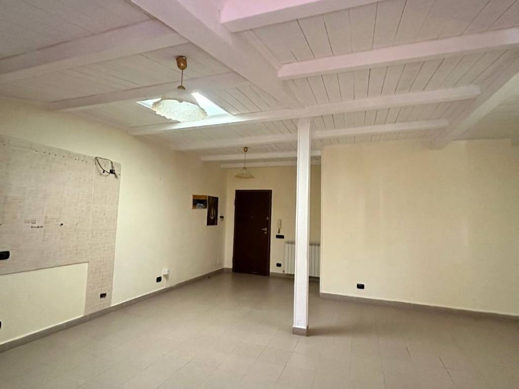 Appartamento a Crotone in Via Federico Fellini - Foto 2