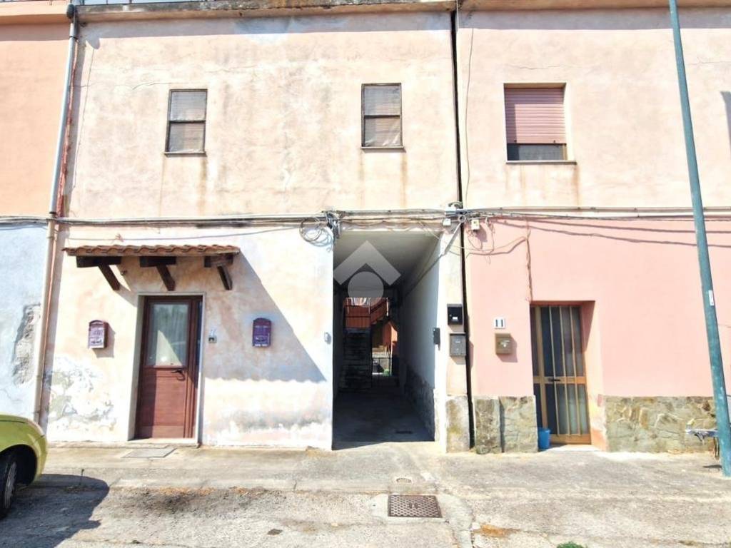 Appartamento a San giovanni suergiu in Via Samis - Foto 2