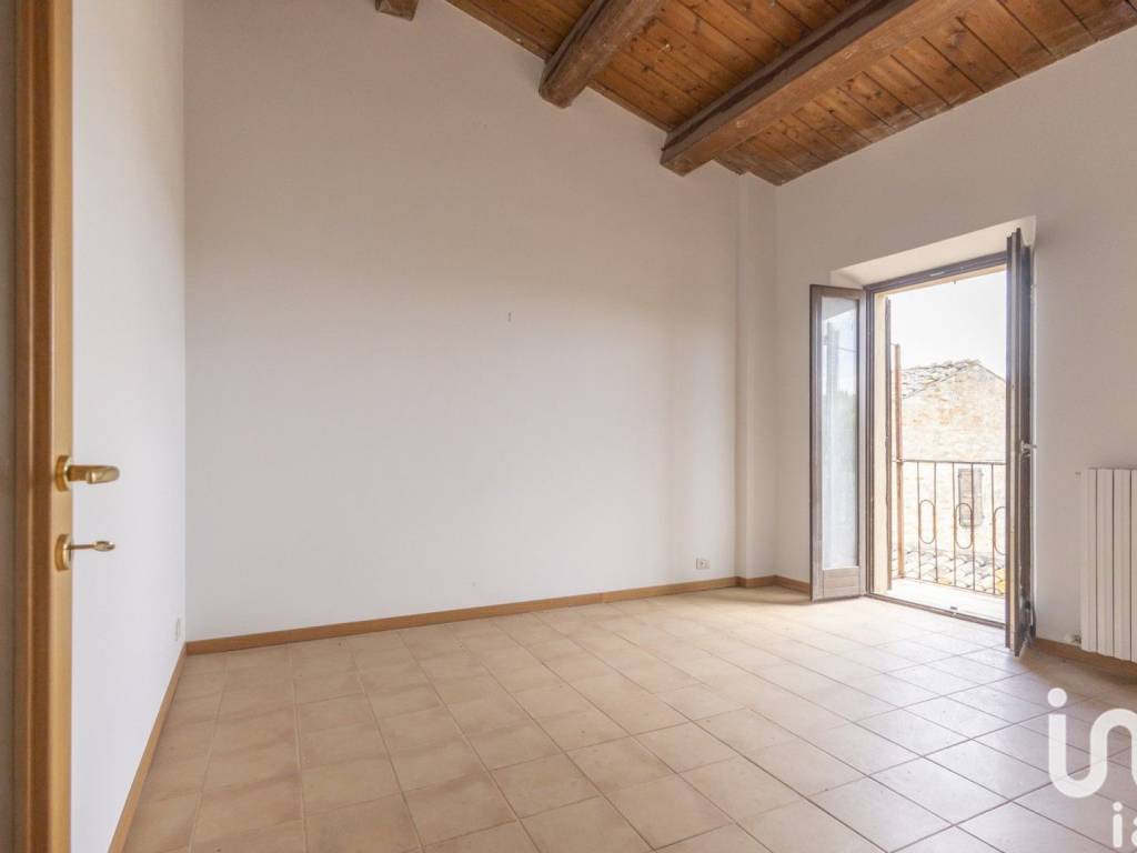Appartamento a Montegiorgio in Via Goito, 12 - Foto 2