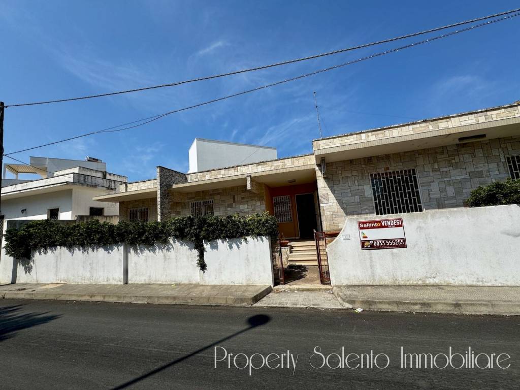 Villa a Ugento in Via Consoli Romani, 34 - Foto 3