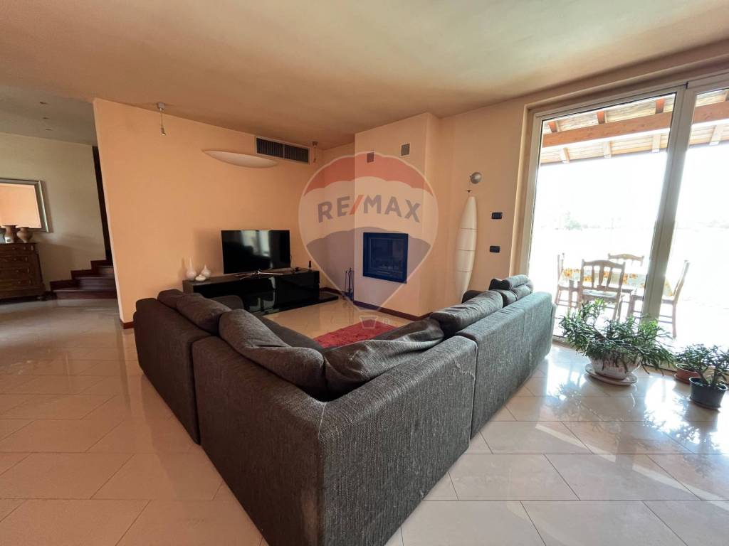 Villa a Travacò siccomario in camaret suraygues, 15 - Foto 5