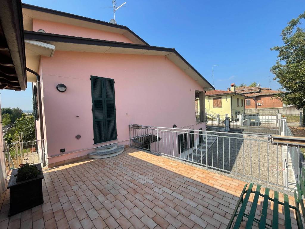 Villa a Rivergaro in Via Ludovico Ariosto - Foto 4