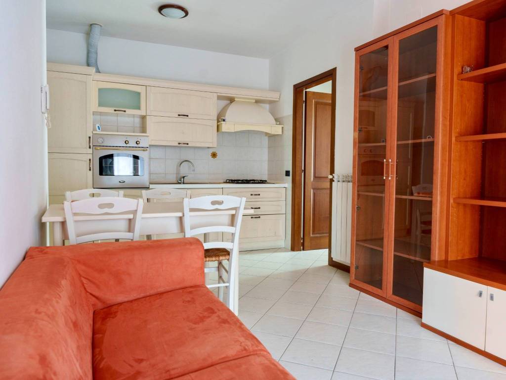 Appartamento a Verbania in Corso Lorenzo Cobianchi - Foto 3