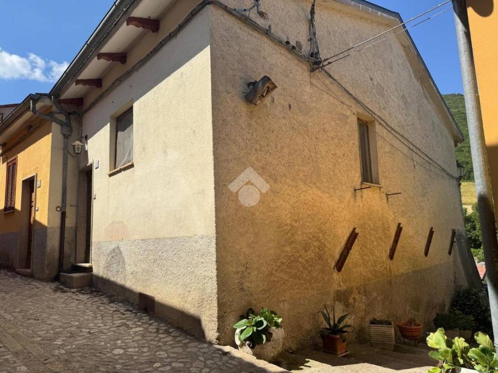 Appartamento a Cascia in Frazione Onelli - Foto 3