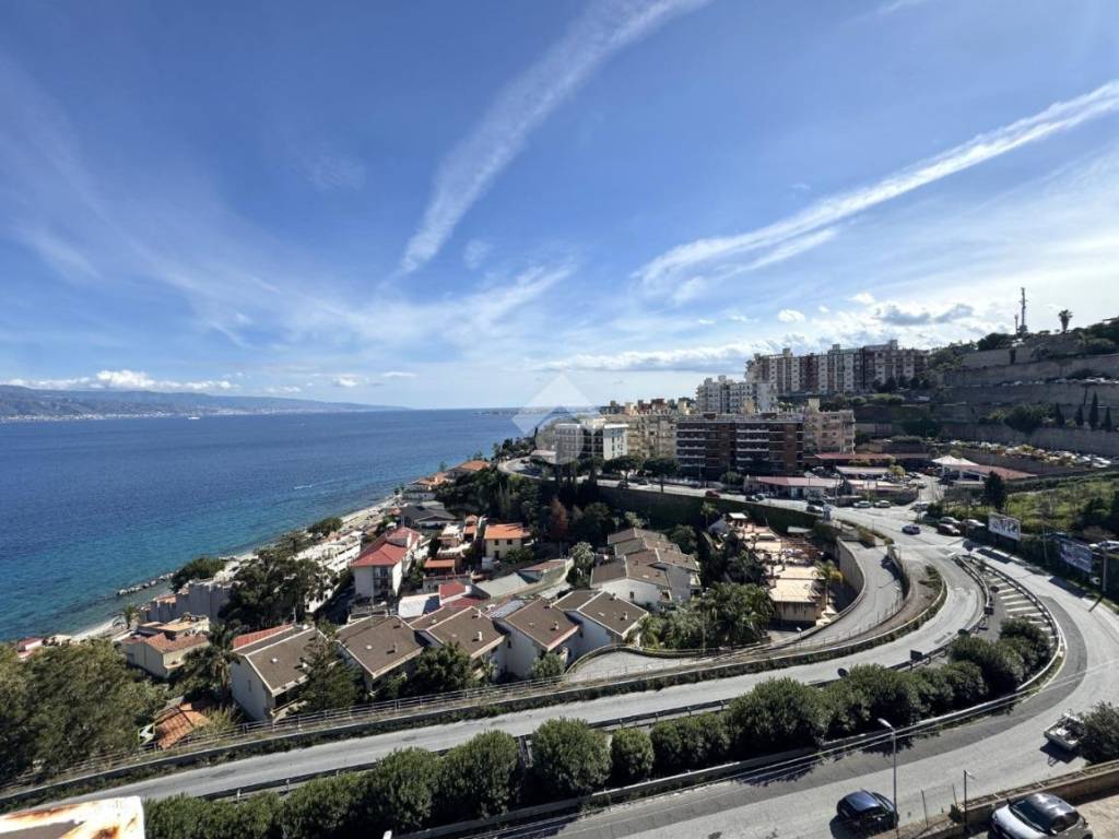 Appartamento a Messina in S.da Panoramica dello Stretto, 2100 - Foto 2
