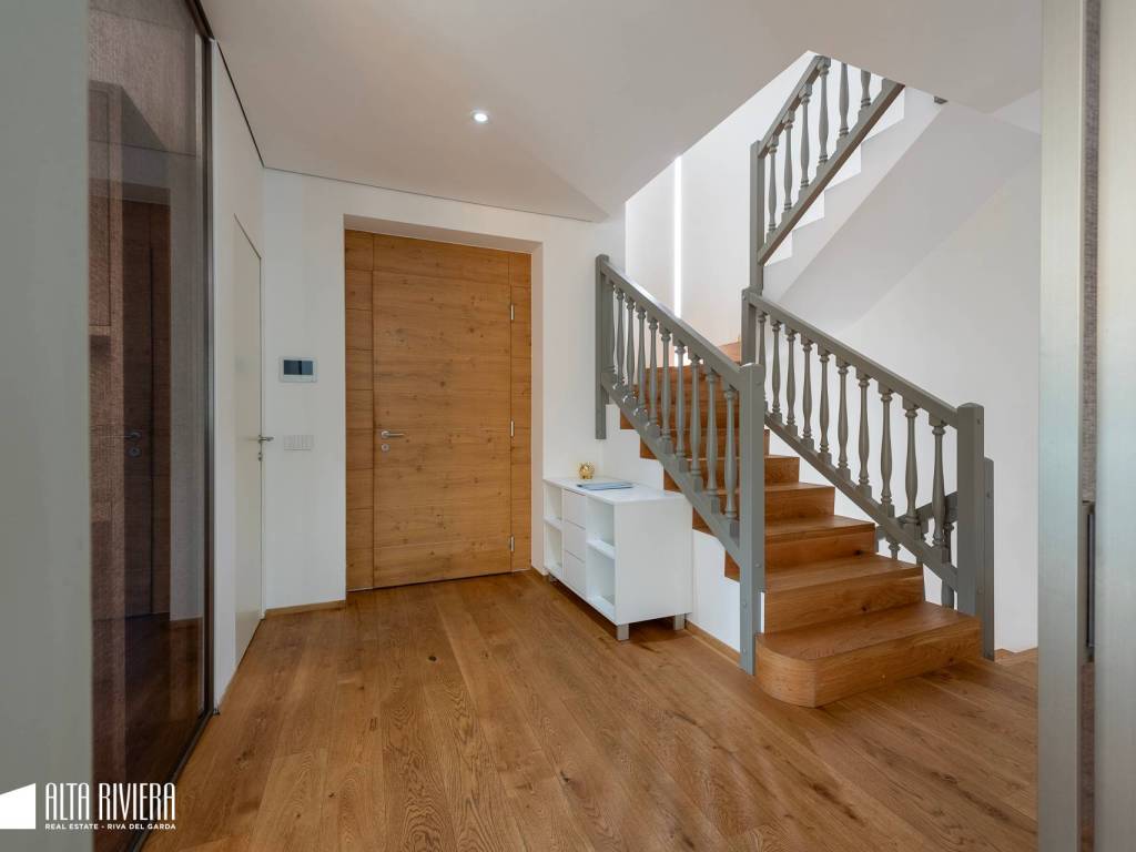 Villa a Riva del garda in Viale Federico Guella, 10 - Foto 4