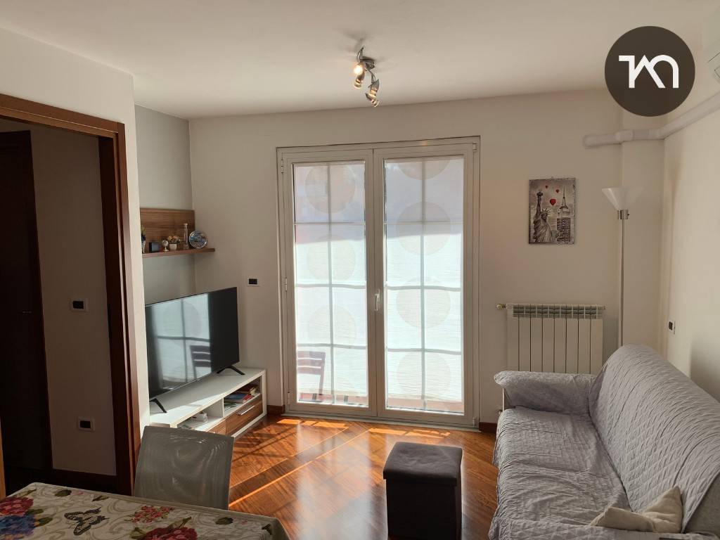 Appartamento a Trieste in Via Giuseppe Di Vittorio - Foto 2