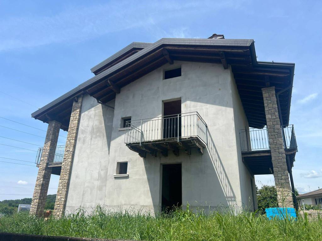 Villa a Monticelli brusati in Strada Provinciale Camignone-Monticelli Brusati - Foto 1