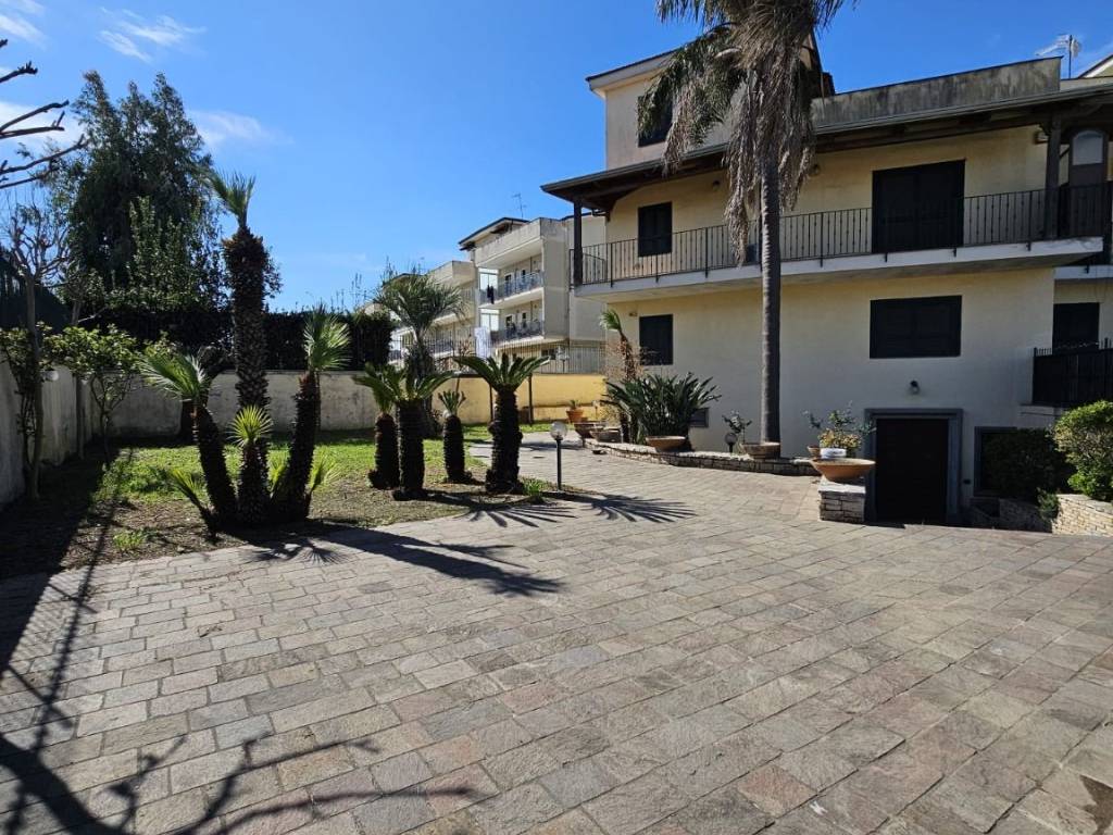 Villa a Aversa in Via Antonio Gramsci - Foto 2