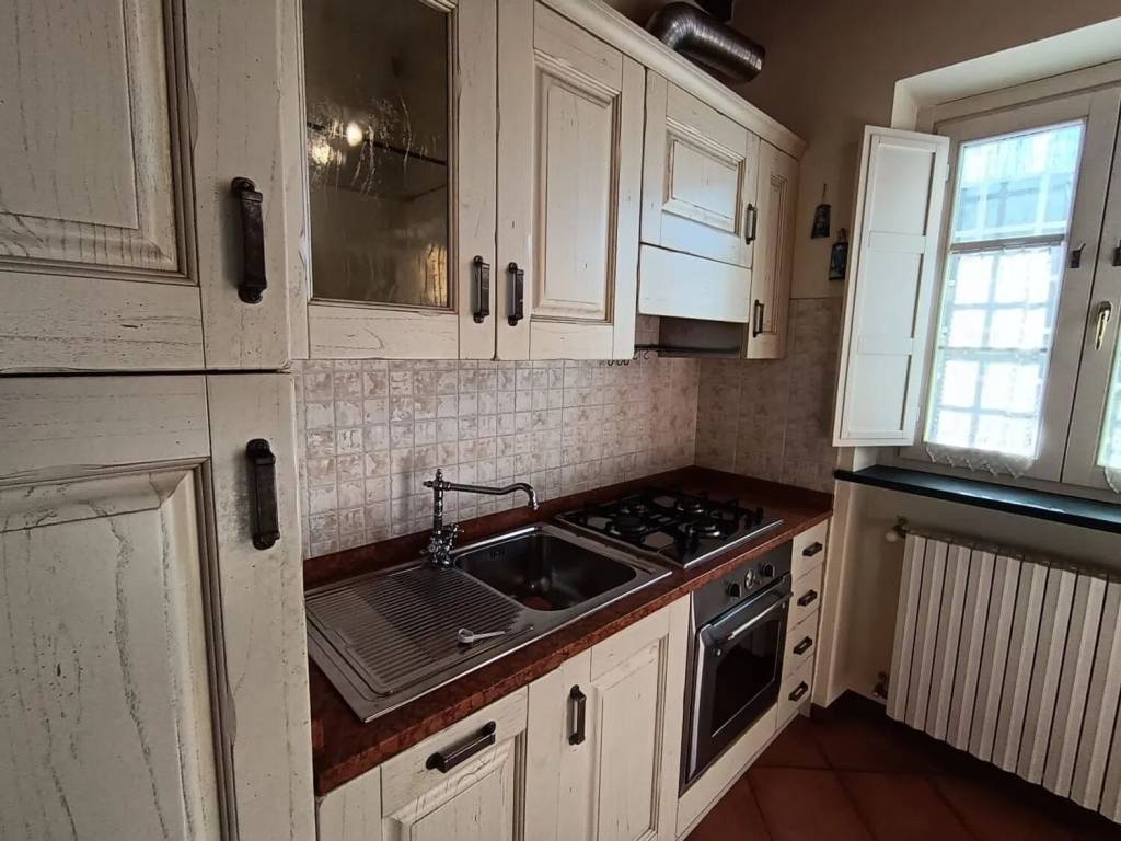 Casa indipendente a Lucca in Via per Corte Landi - Foto 3