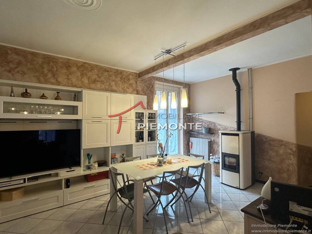 Villa a Borgomanero in Via Piave, 22 - Foto 4