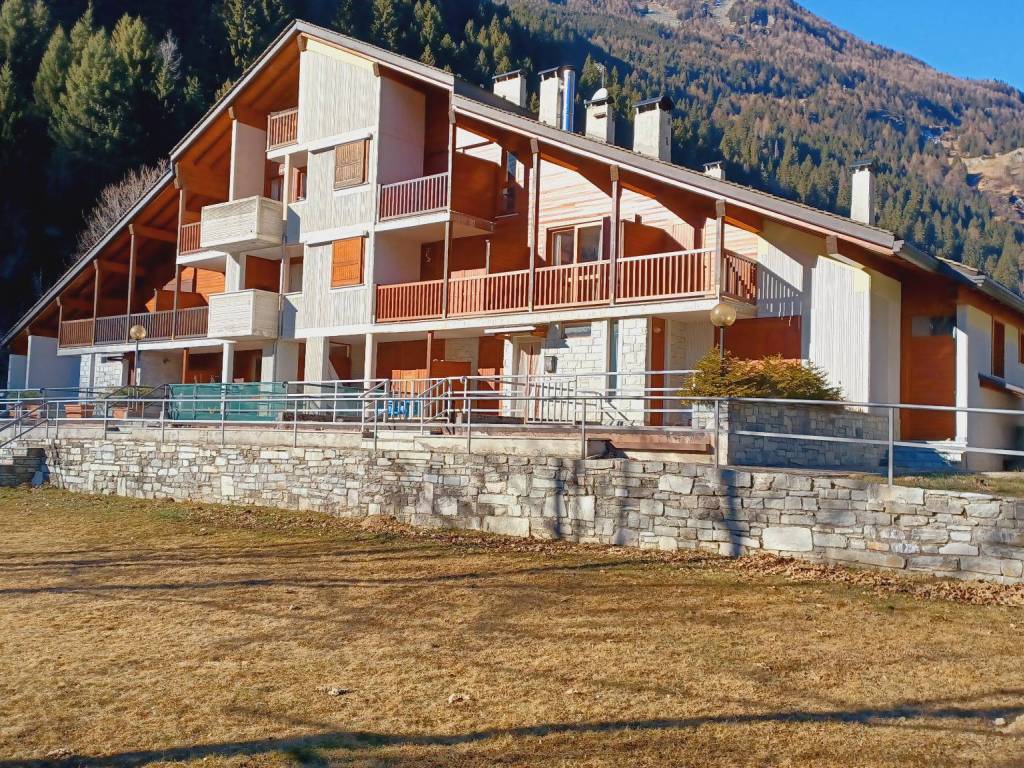 Appartamento a Campodolcino in Località Acqua Merla - Foto 1