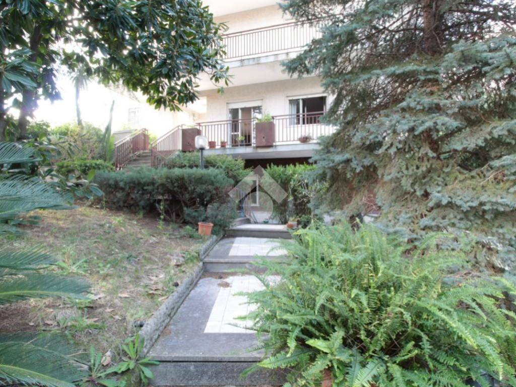 Villa a Caserta in Via dei Giardini, 52 - Foto 2