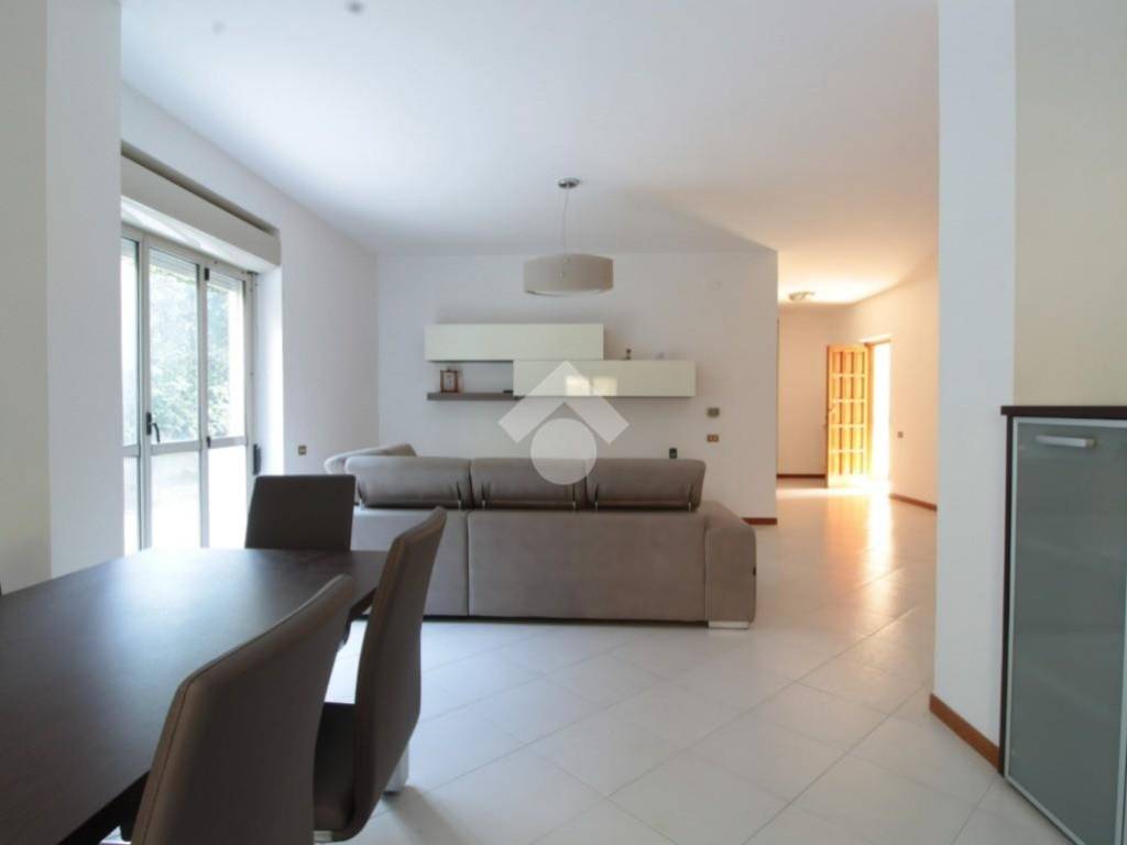 Villa a Caserta in Via dei Giardini, 52 - Foto 4