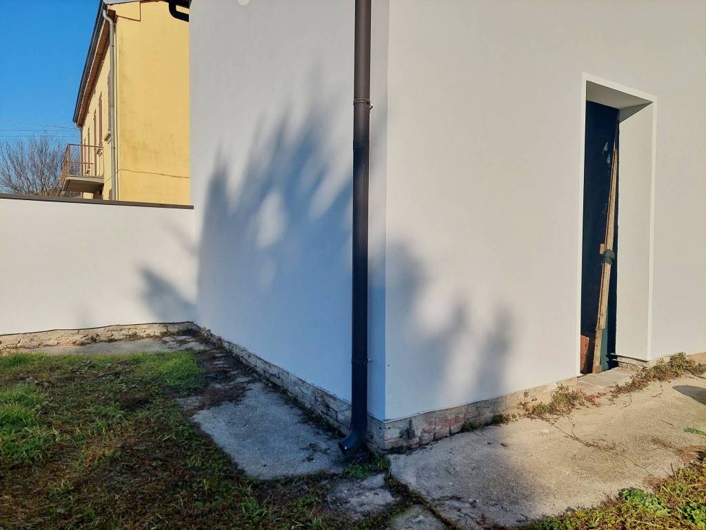 Casa indipendente a Guastalla in Via Argine Ponte Pietra - Foto 3