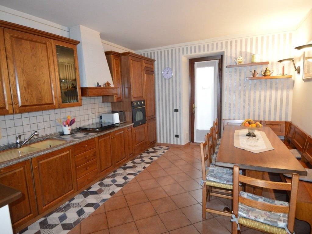 Casa indipendente a Gemonio - Foto 4