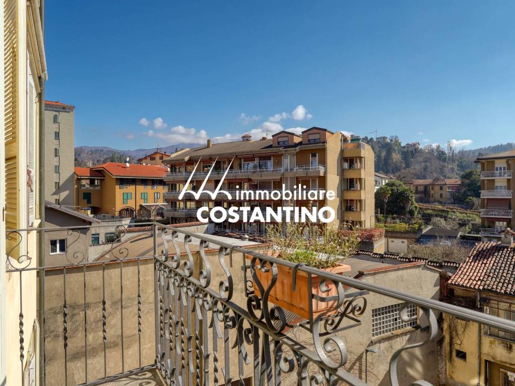 Appartamento a Luino in Via Vittorio Sereni, 11 - Foto 4