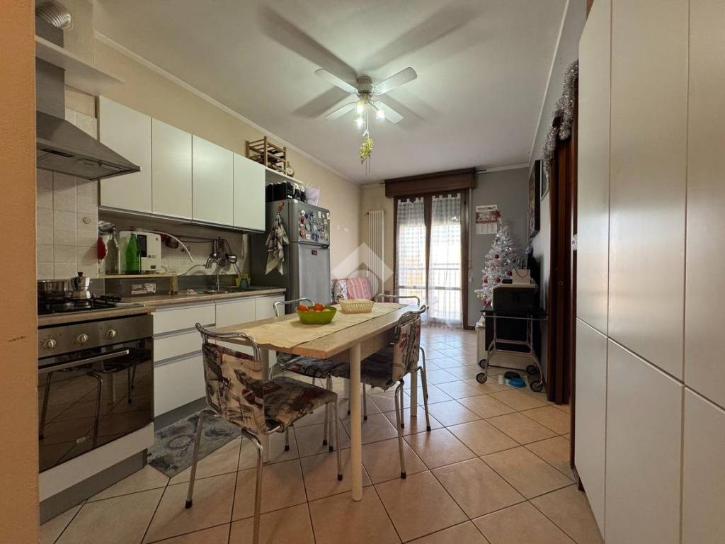 Appartamento a Rubiera in Via Tresinaro - Foto 3