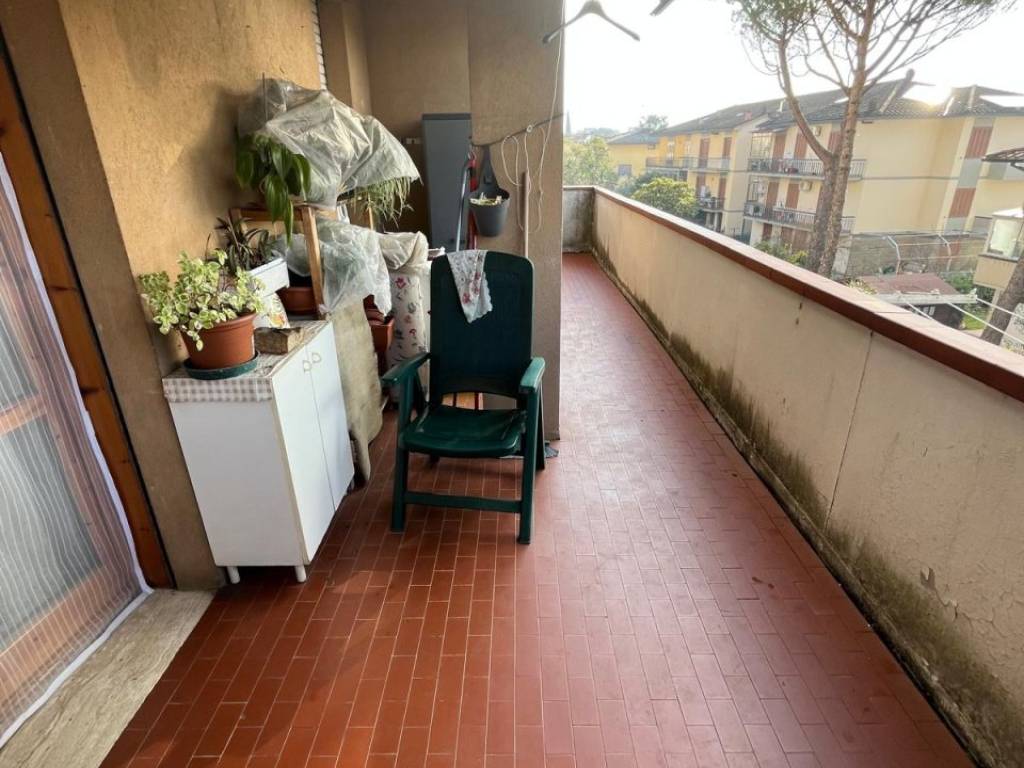 Appartamento a Campi bisenzio in Via Firenze - Foto 2