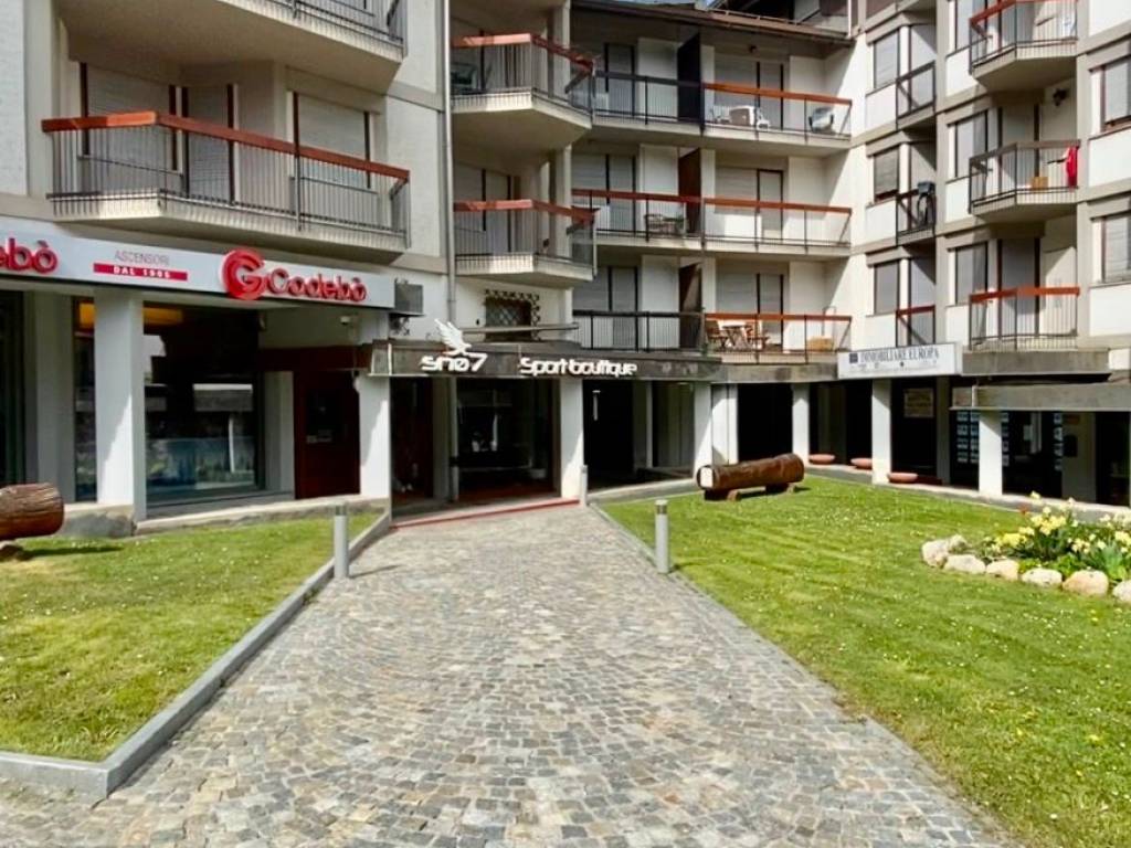 Appartamento a Bardonecchia in Via Giuseppe Francesco Medail, 57 - Foto 2