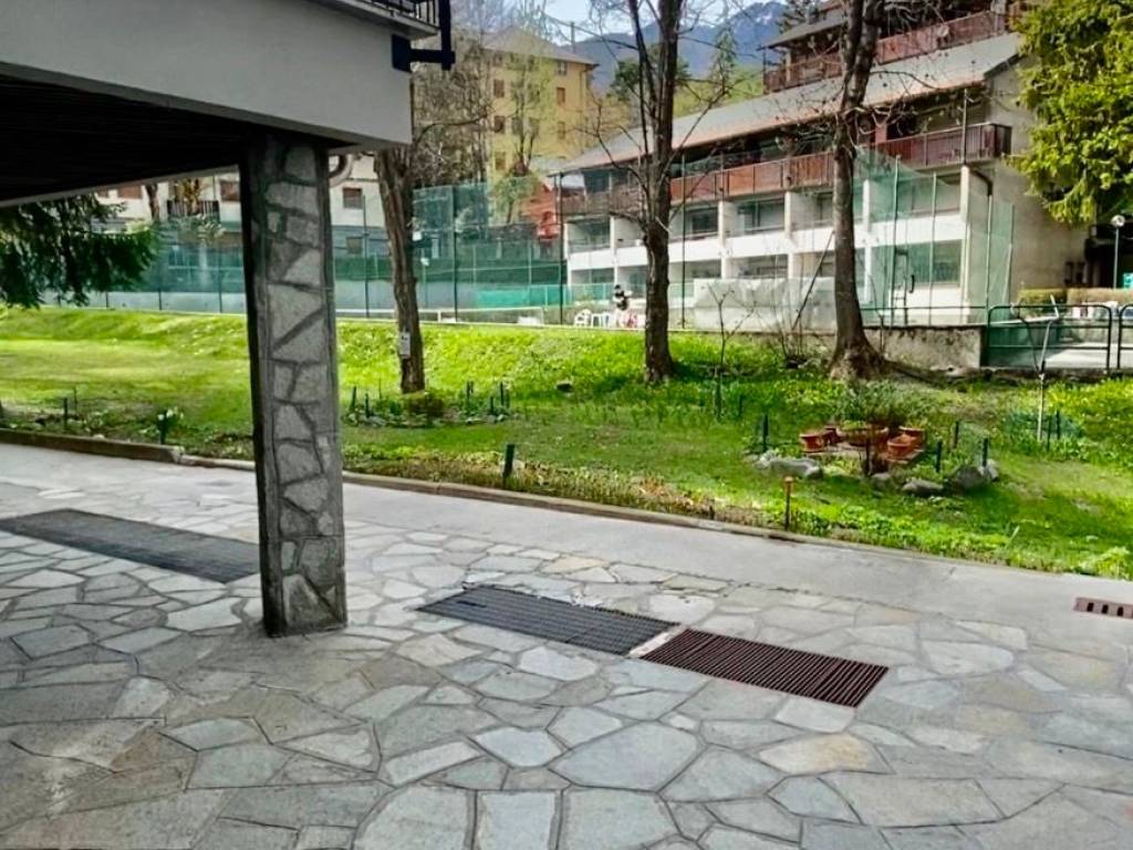 Appartamento a Bardonecchia in Via Giuseppe Francesco Medail, 57 - Foto 4