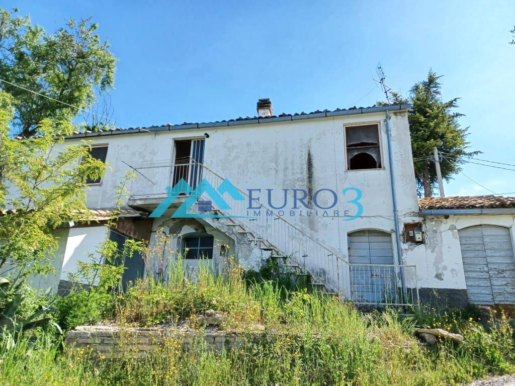 Rustico / casale a Bellante in Via Capodimonte - Foto 3