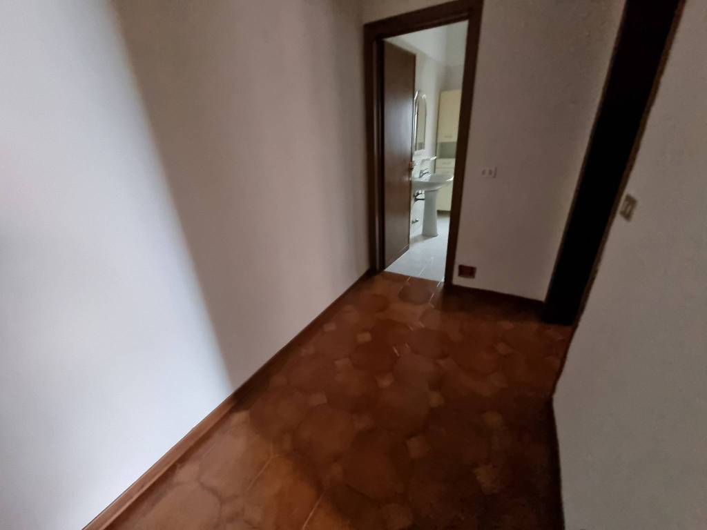Appartamento a Castiglione delle stiviere in Via Leonardo da Vinci - Foto 3
