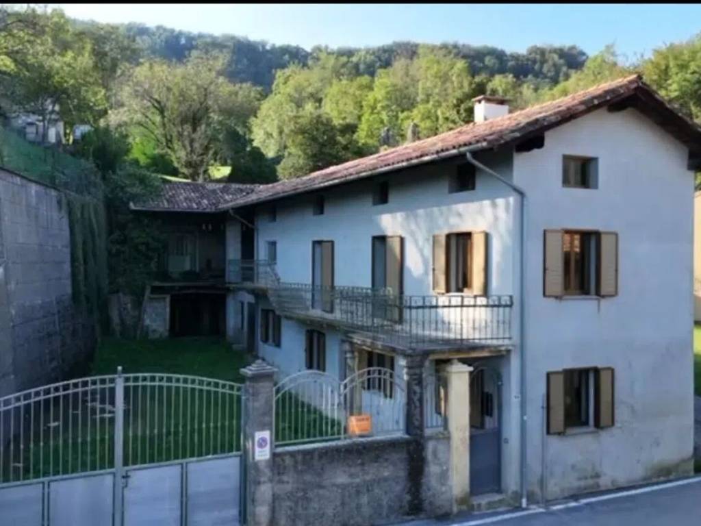 Villa a Cavasso nuovo in Via A. Diaz - Foto 2