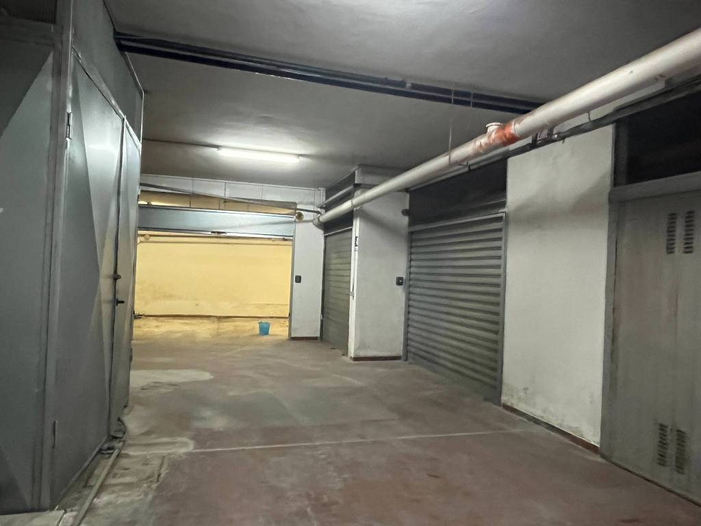 Box / garage a Caserta in Via Caduti sul Lavoro - Foto 3