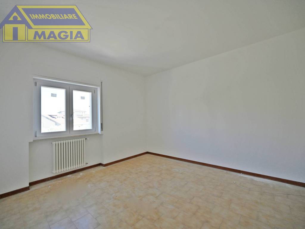 Appartamento a Ascoli piceno in Via Luzi, 24 - Foto 4