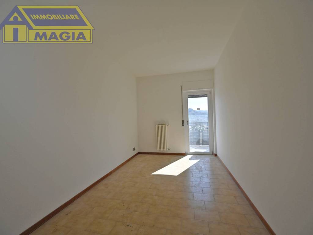 Appartamento a Ascoli piceno in Via Luzi, 24 - Foto 5