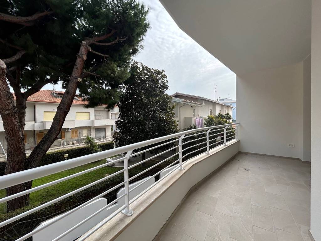 Appartamento a Tortoreto in Via Dante Alighieri - Foto 3