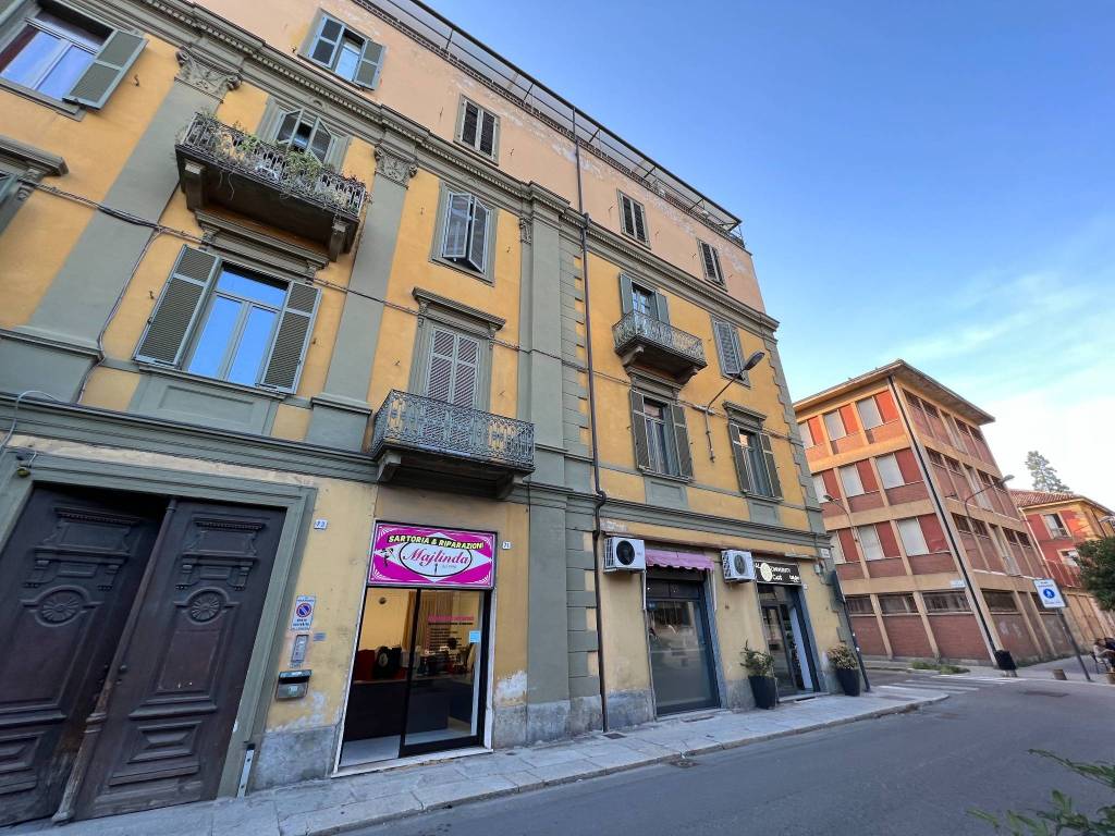 Appartamento a Alessandria in Via Camillo Benso di Cavour, 73 - Foto 2