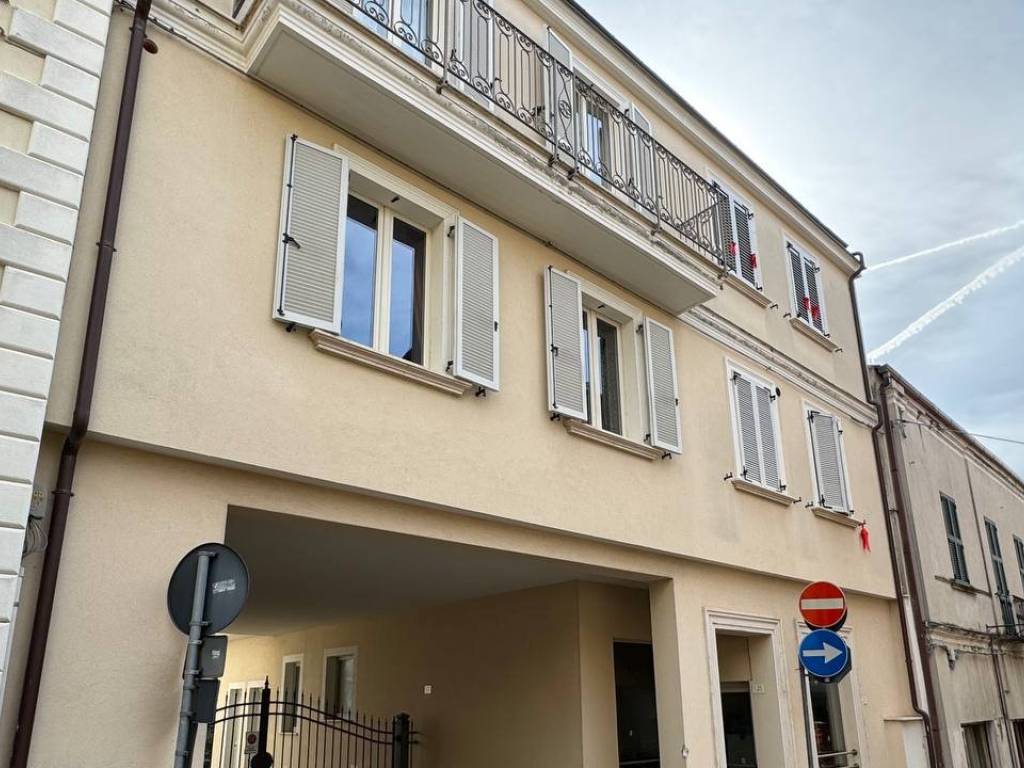 Appartamento a Nereto in Via Italo De Berardinis, 24 - Foto 4