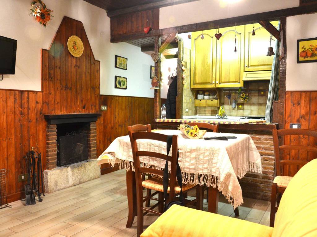 Appartamento a Rocca di mezzo in Via Barberini - Foto 2