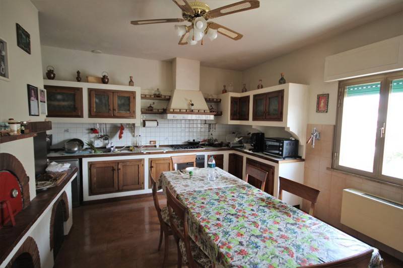 Appartamento a Castagneto carducci in Via della Libertà - Foto 3