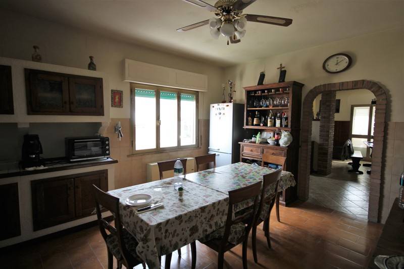 Appartamento a Castagneto carducci in Via della Libertà - Foto 5