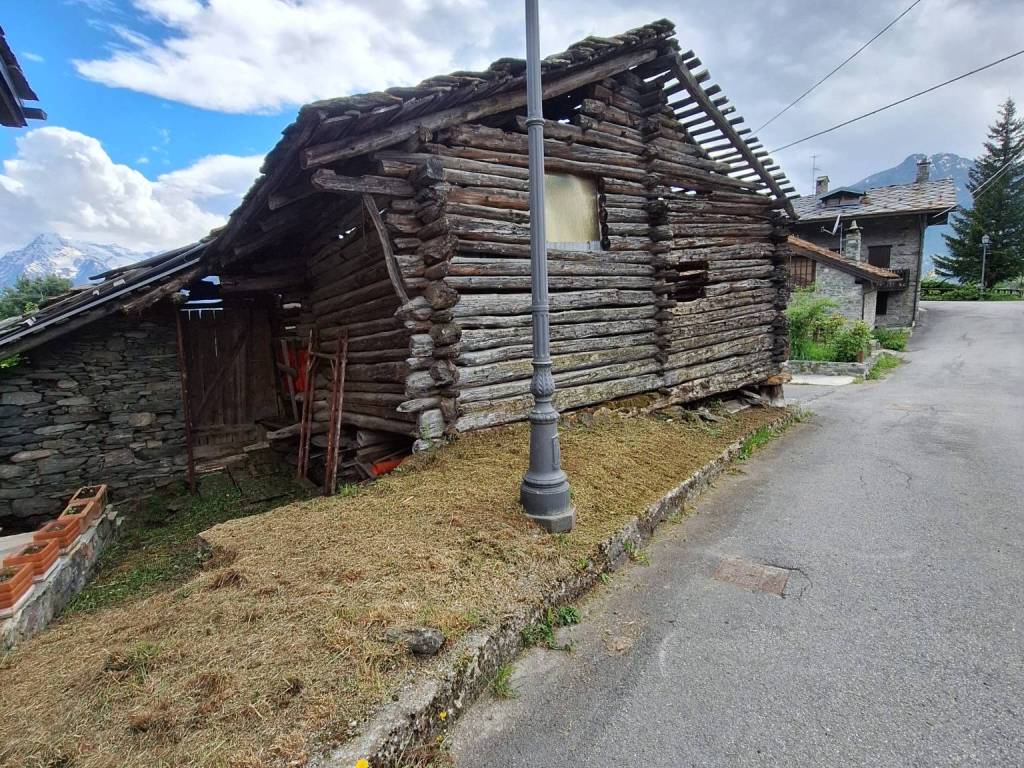 Rustico / casale a Antey-saint-andrè in Frazione Lod - Foto 3