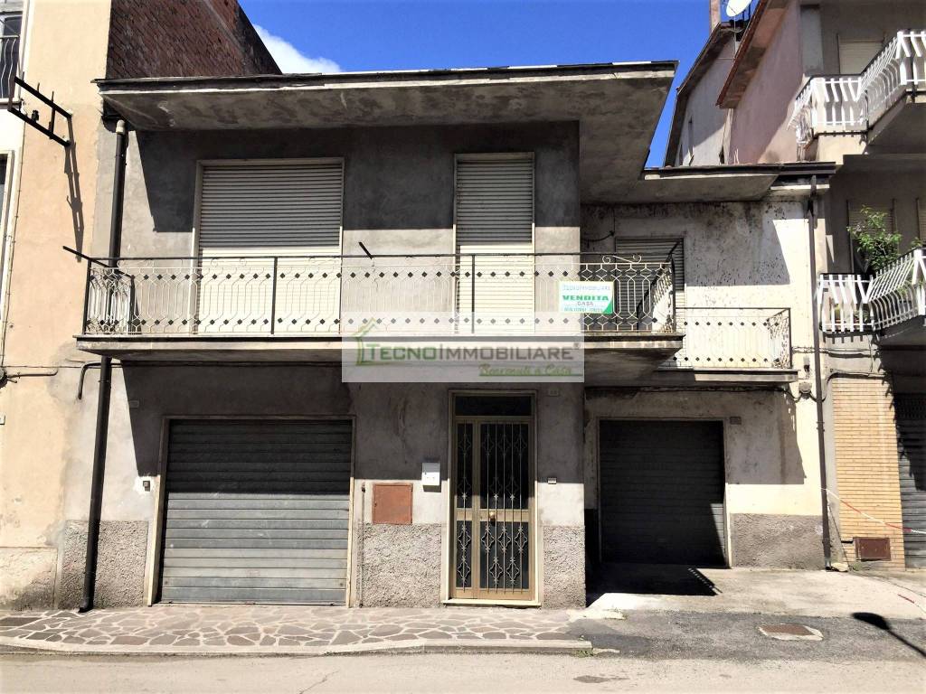 Casa indipendente a Pontecorvo in Corso Giuseppe Garibaldi - Foto 2