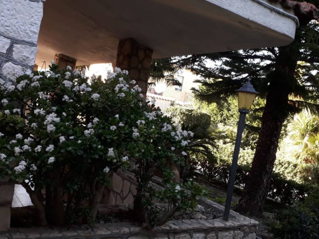 Villa a Taranto in Via Vizzarro Traversa 1 - Foto 3
