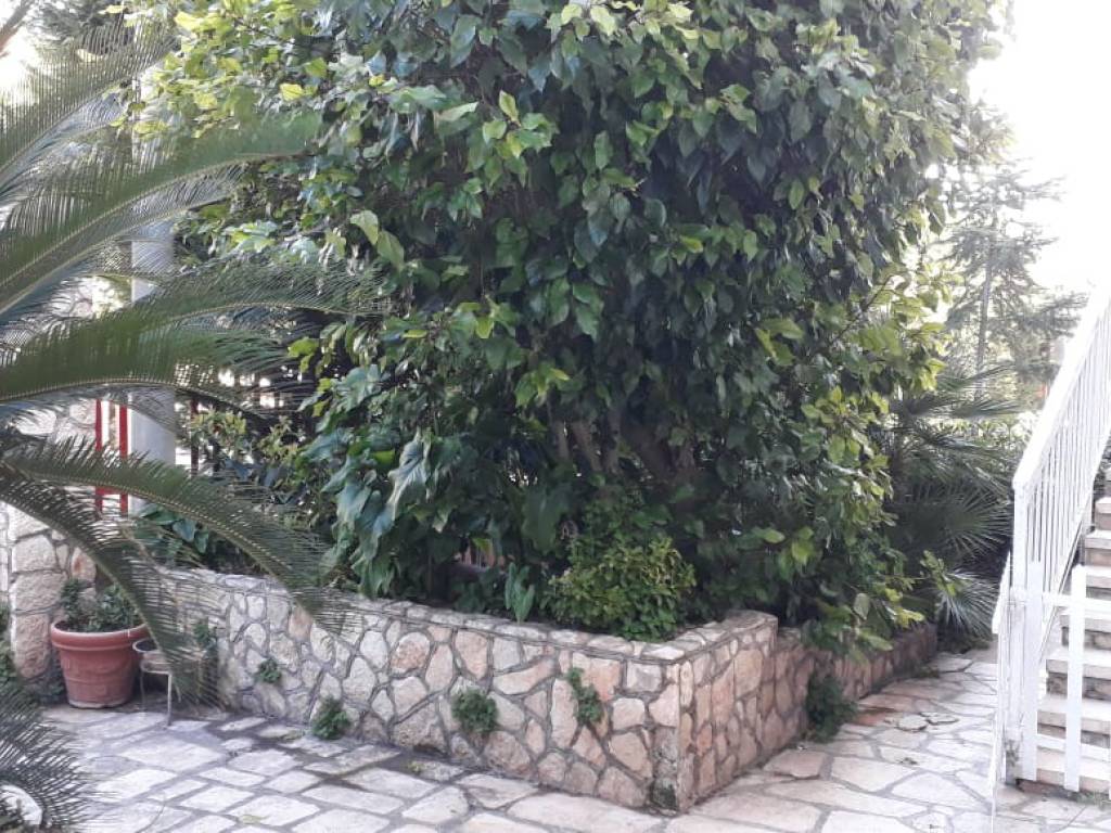 Villa a Taranto in Via Vizzarro Traversa 1 - Foto 4