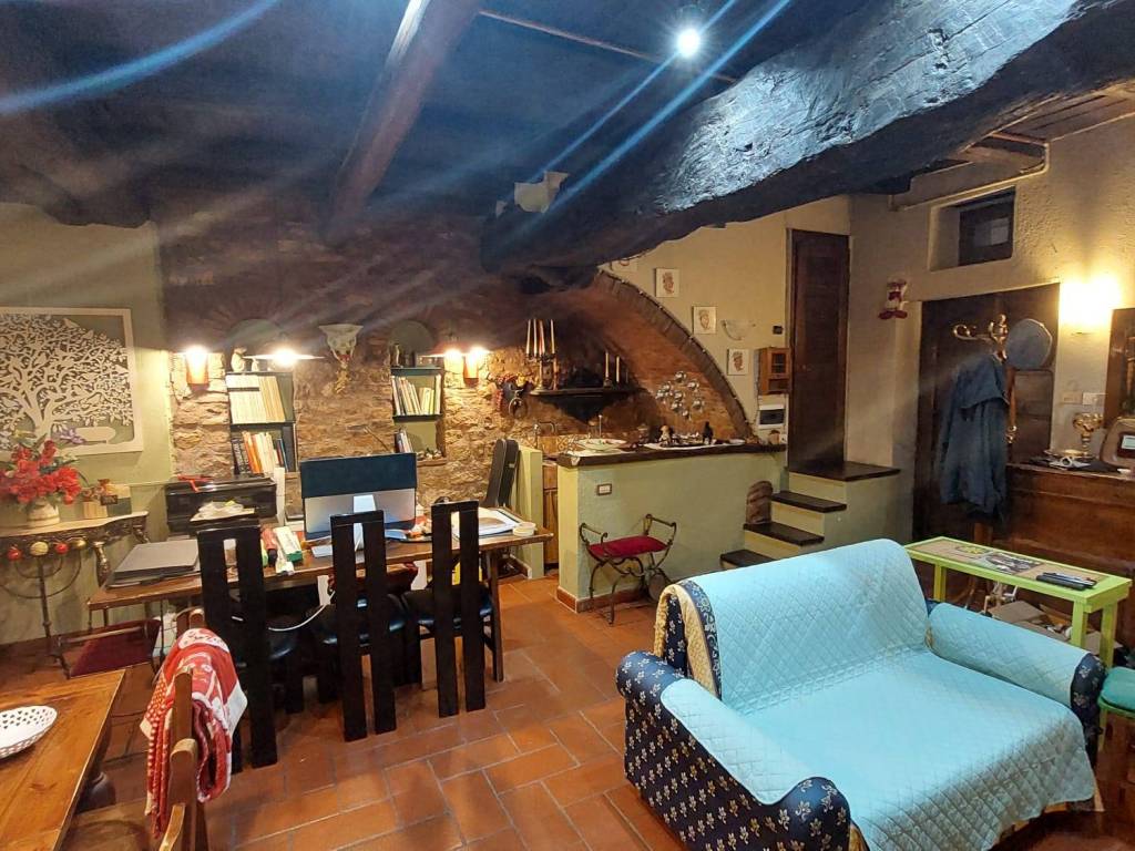 Palazzo / stabile a Spoleto in Via dell'Anfiteatro - Foto 4