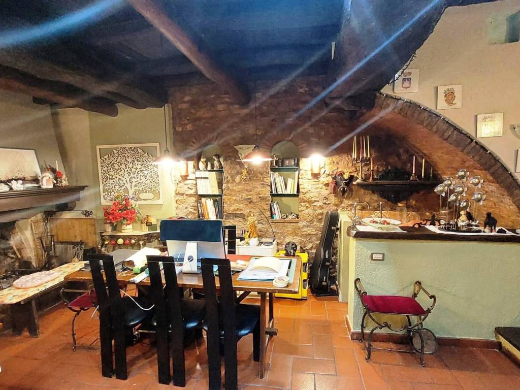 Palazzo / stabile a Spoleto in Via dell'Anfiteatro - Foto 5