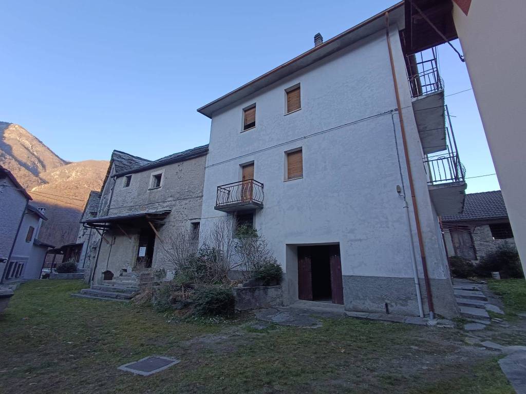 Palazzo / stabile a Domodossola in Borgata Maggianigo, 5 - Foto 2