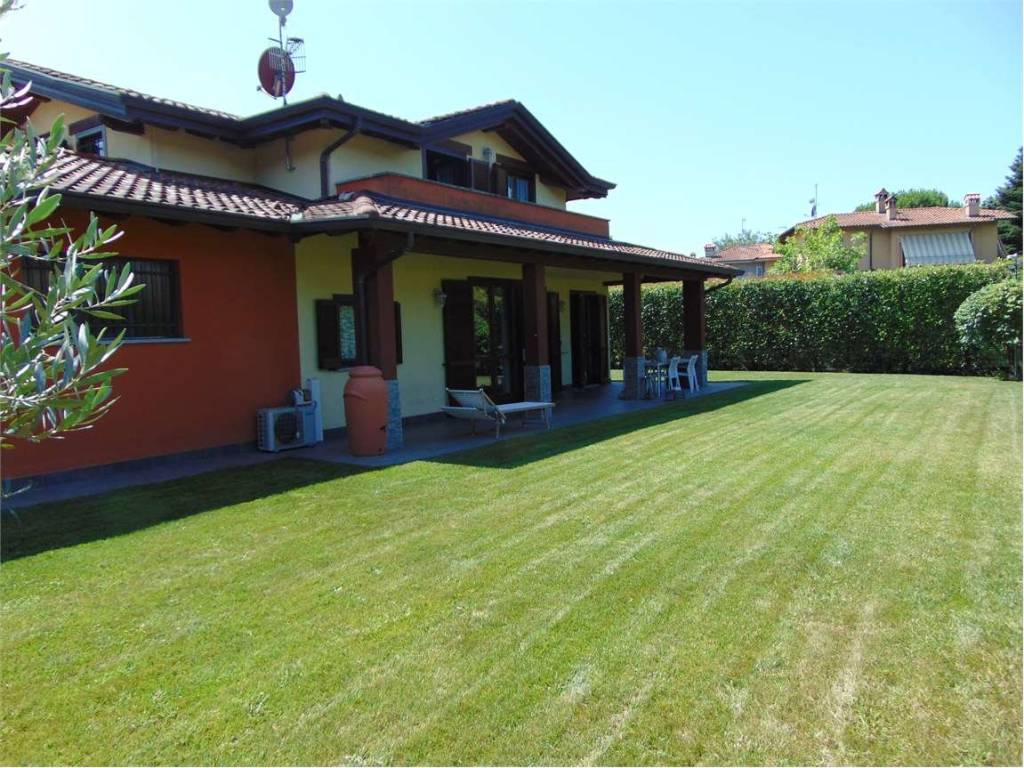 Villa a Bodio lomnago in Nino Bixio, 51 - Foto 3