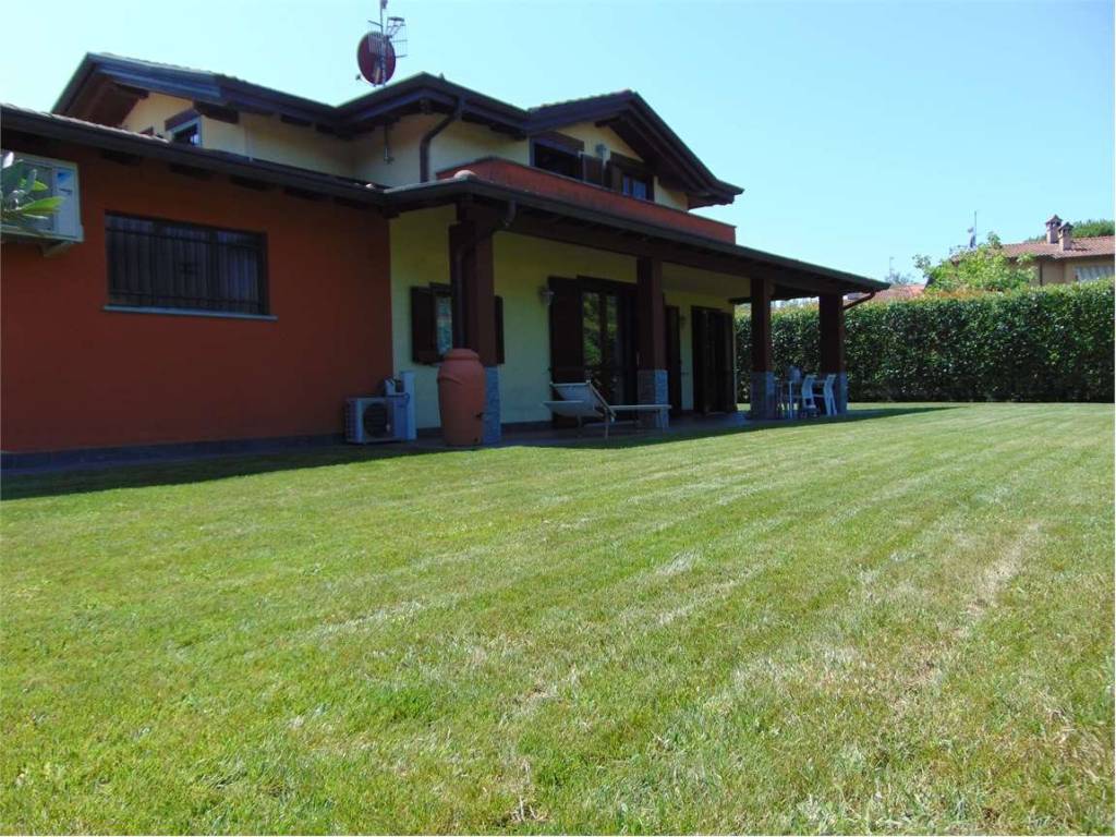 Villa a Bodio lomnago in Nino Bixio, 51 - Foto 4