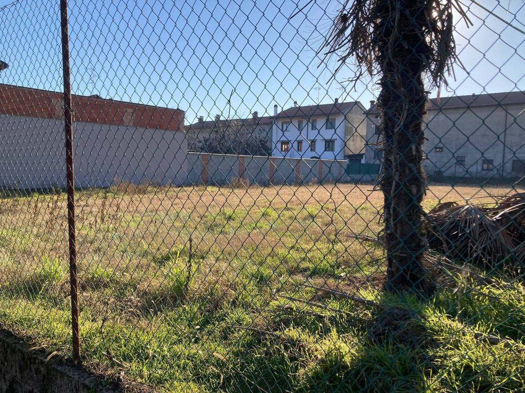 Terreno a Sizzano in Via Lodovico il Moro - Foto 5